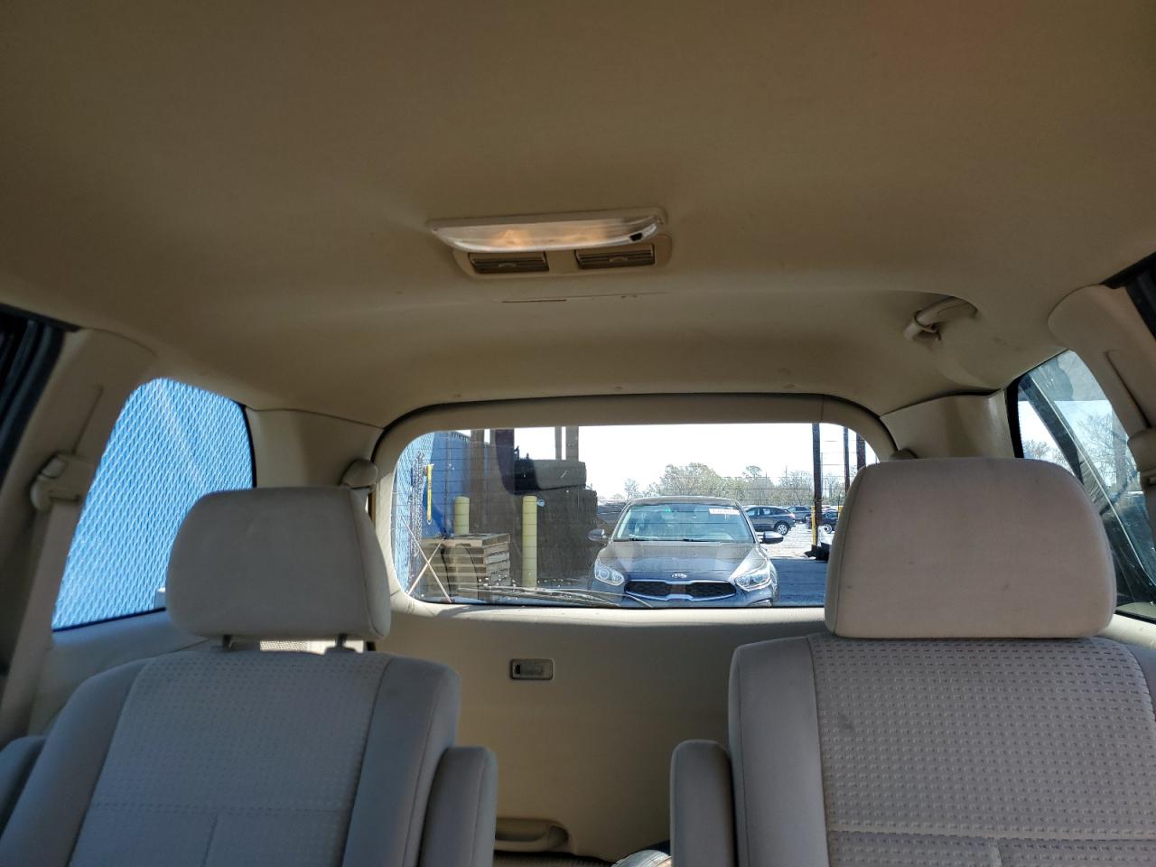 2004 Mazda MPV - Image 10
