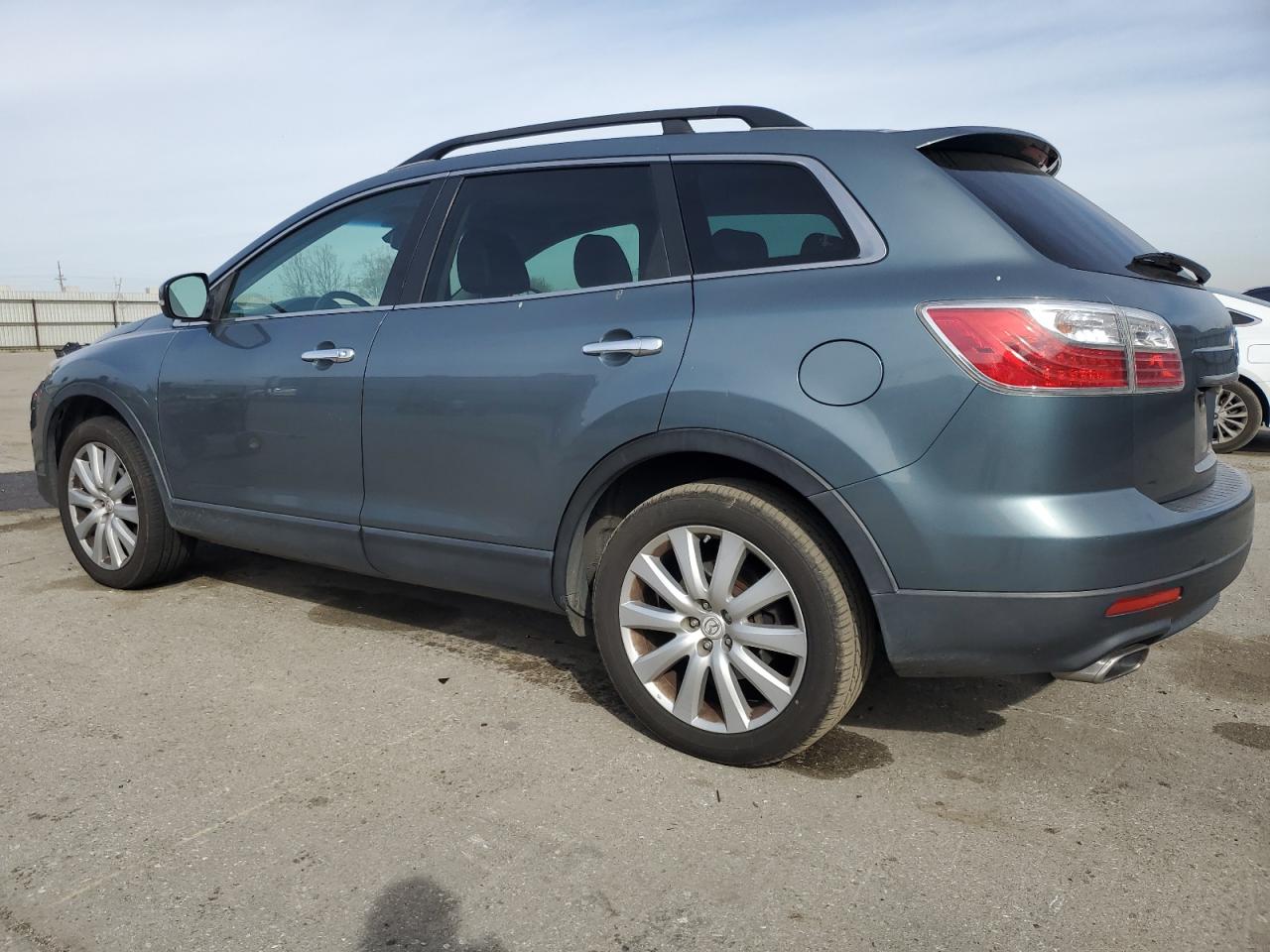 2010 Mazda CX-9 - Image 2