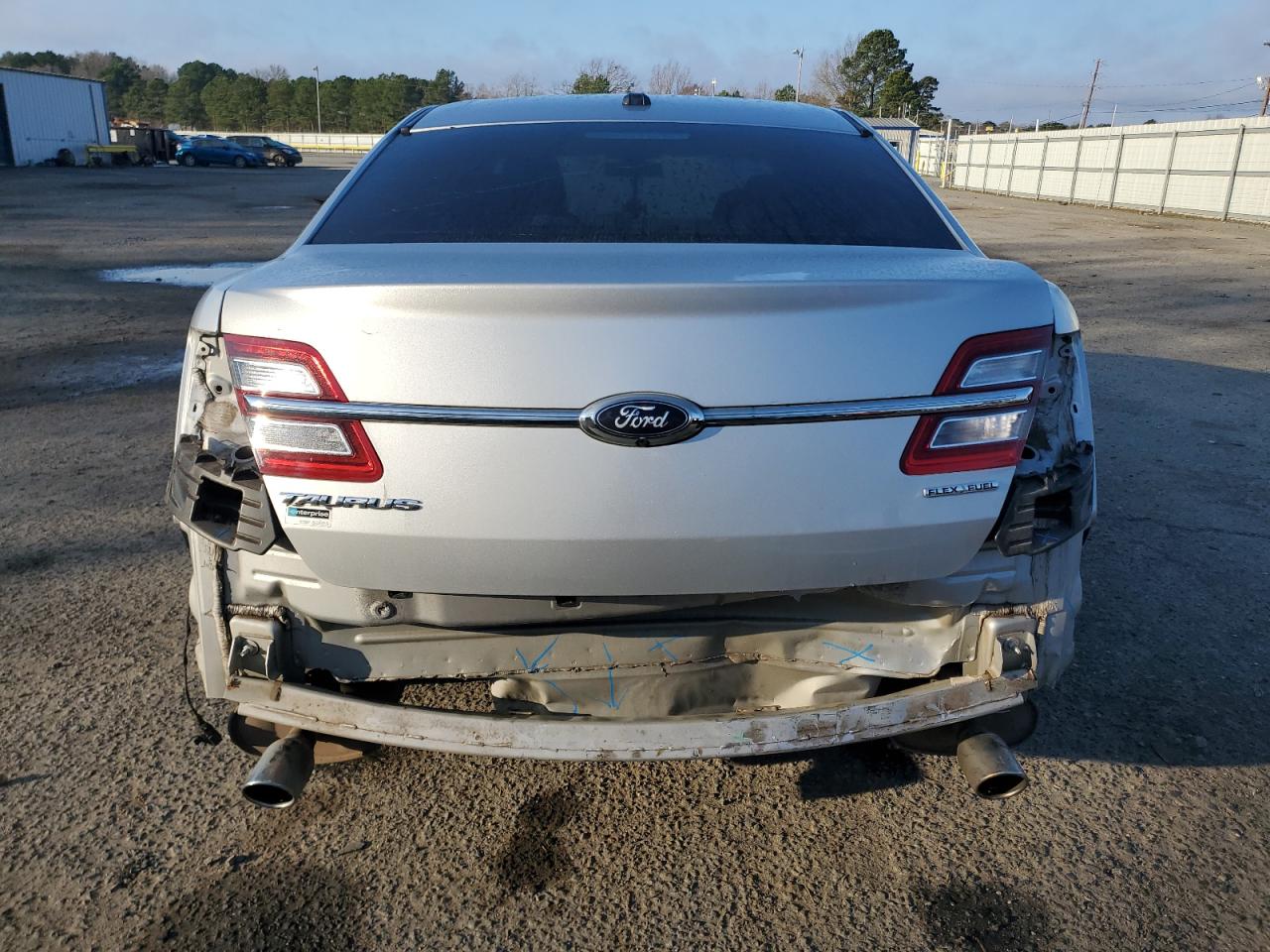 2016 Ford Taurus - Image 6