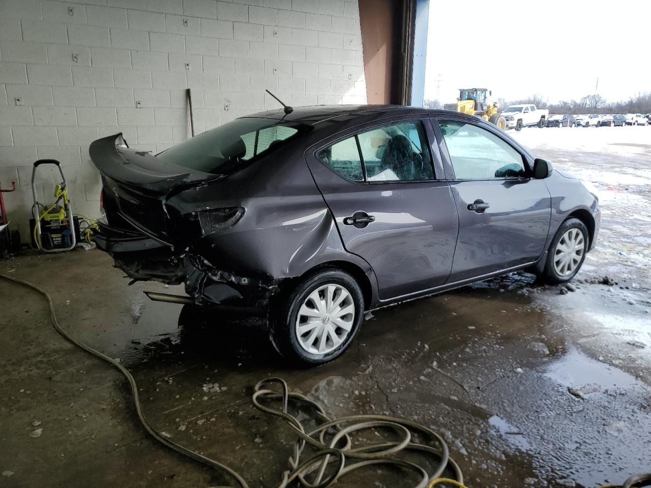 2015 Nissan Versa - Image 3