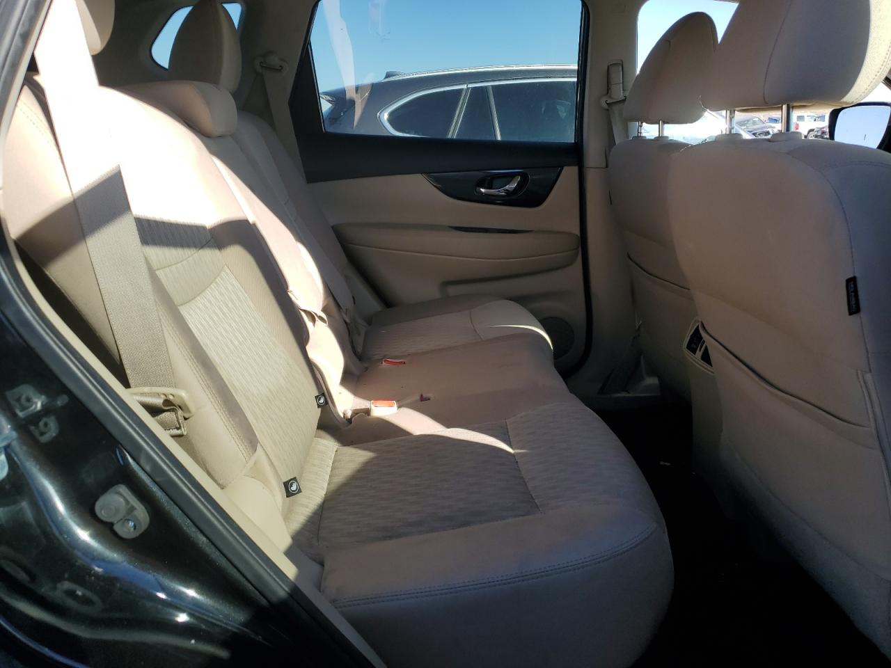 KNMAT2MV8HP564916 NISSAN ROGUE 2017