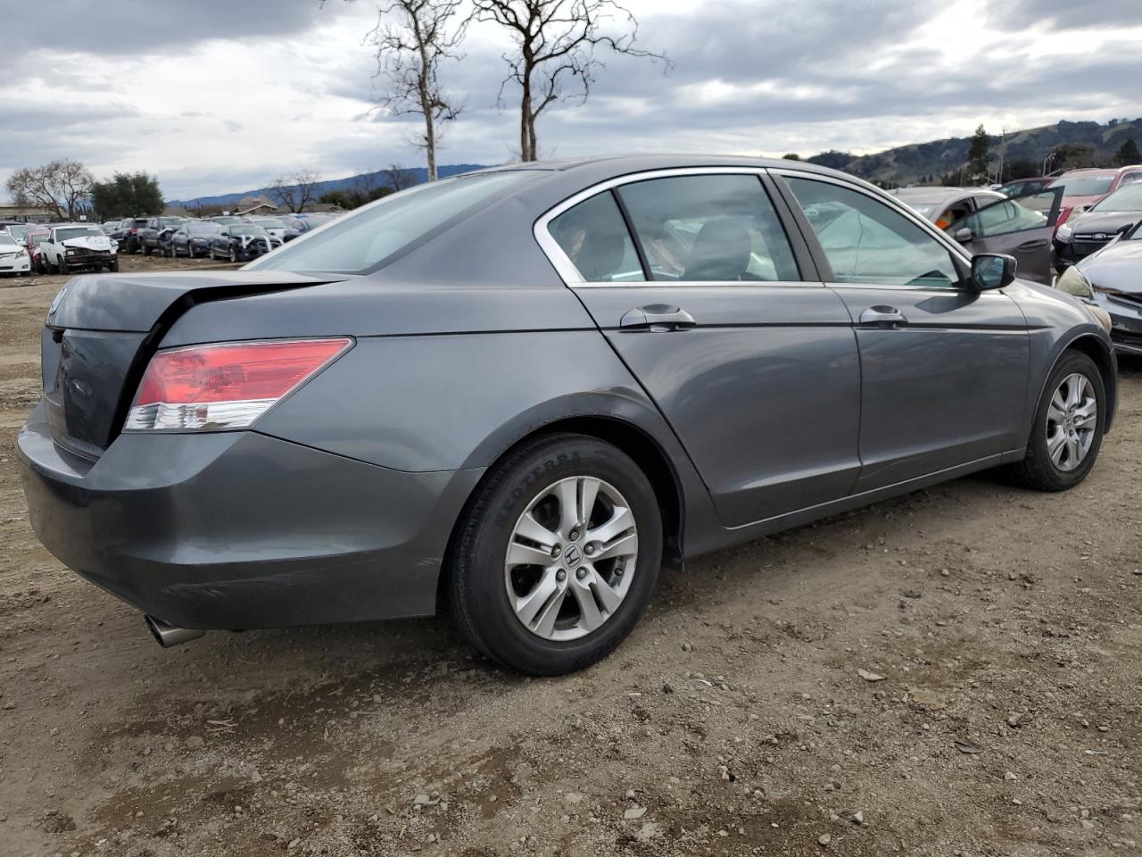 2010 Honda Accord - Image 3