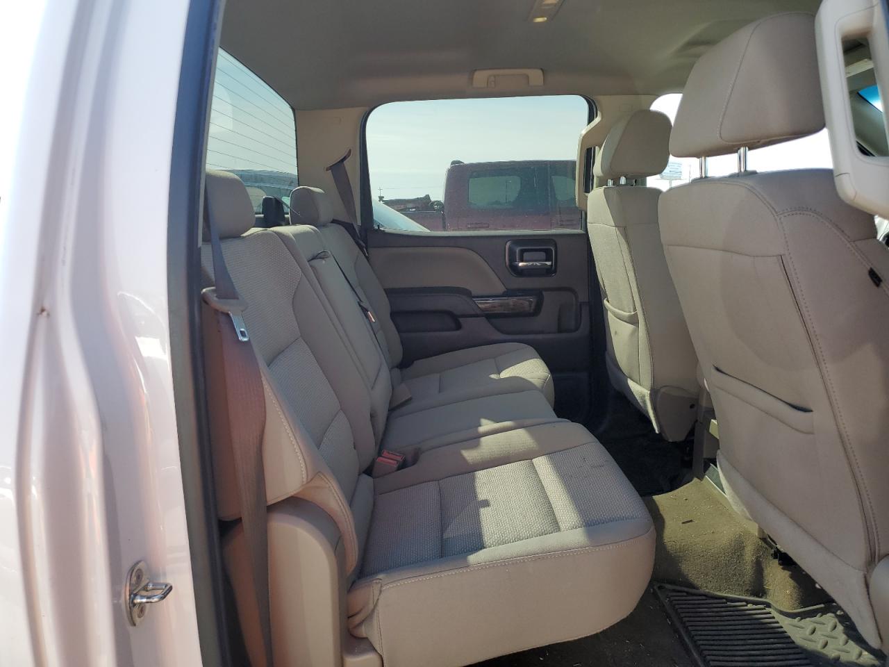 2018 Chevrolet Silverado - Image 10