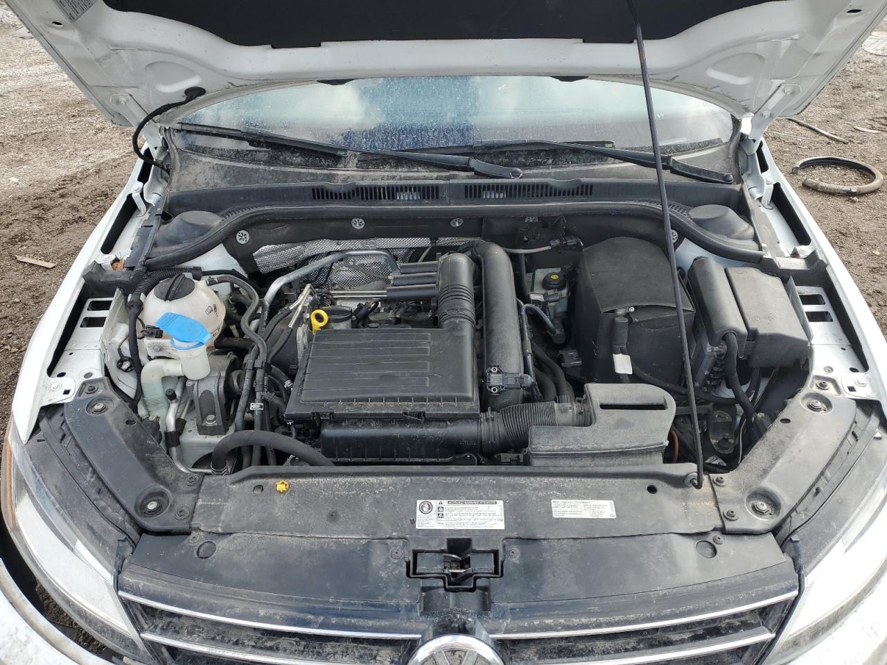 2017 Volkswagen Jetta - Image 11