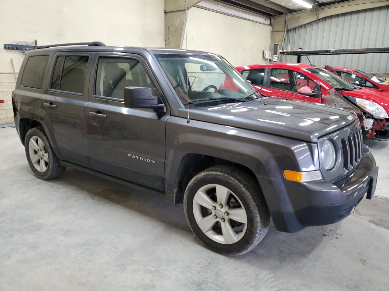 2015 Jeep Liberty (Patriot) - Image 4