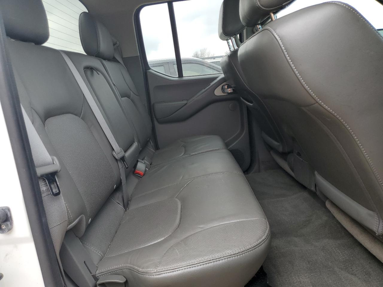 2009 Nissan Navara (Frontier) - Image 10