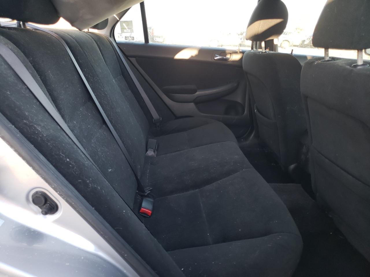 2006 Honda Accord - Image 10