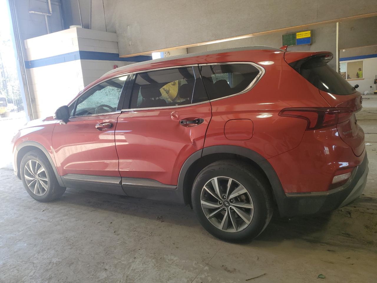 2019 Hyundai Santa Fe - Image 2