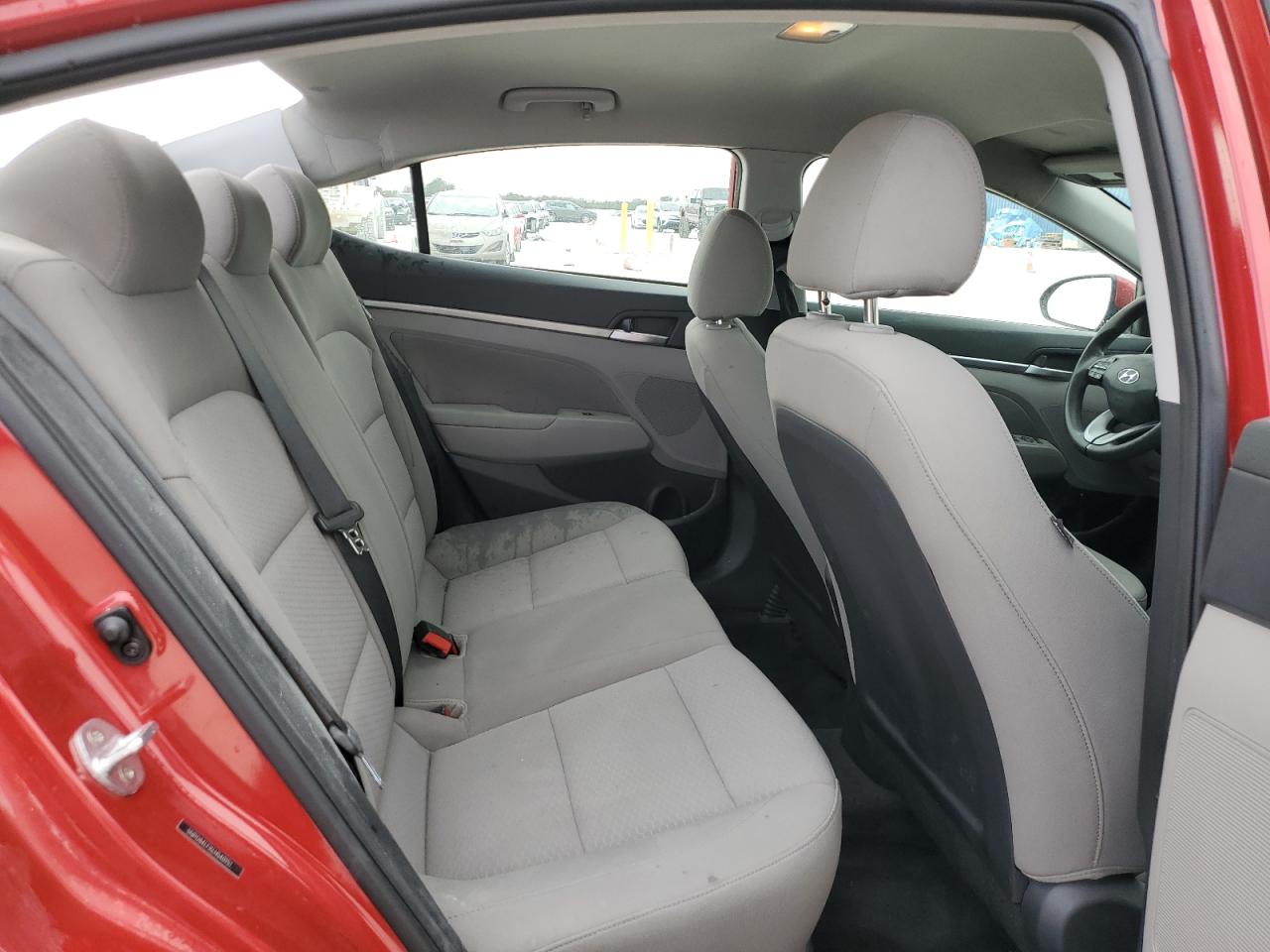 2020 Hyundai Elantra - Image 10