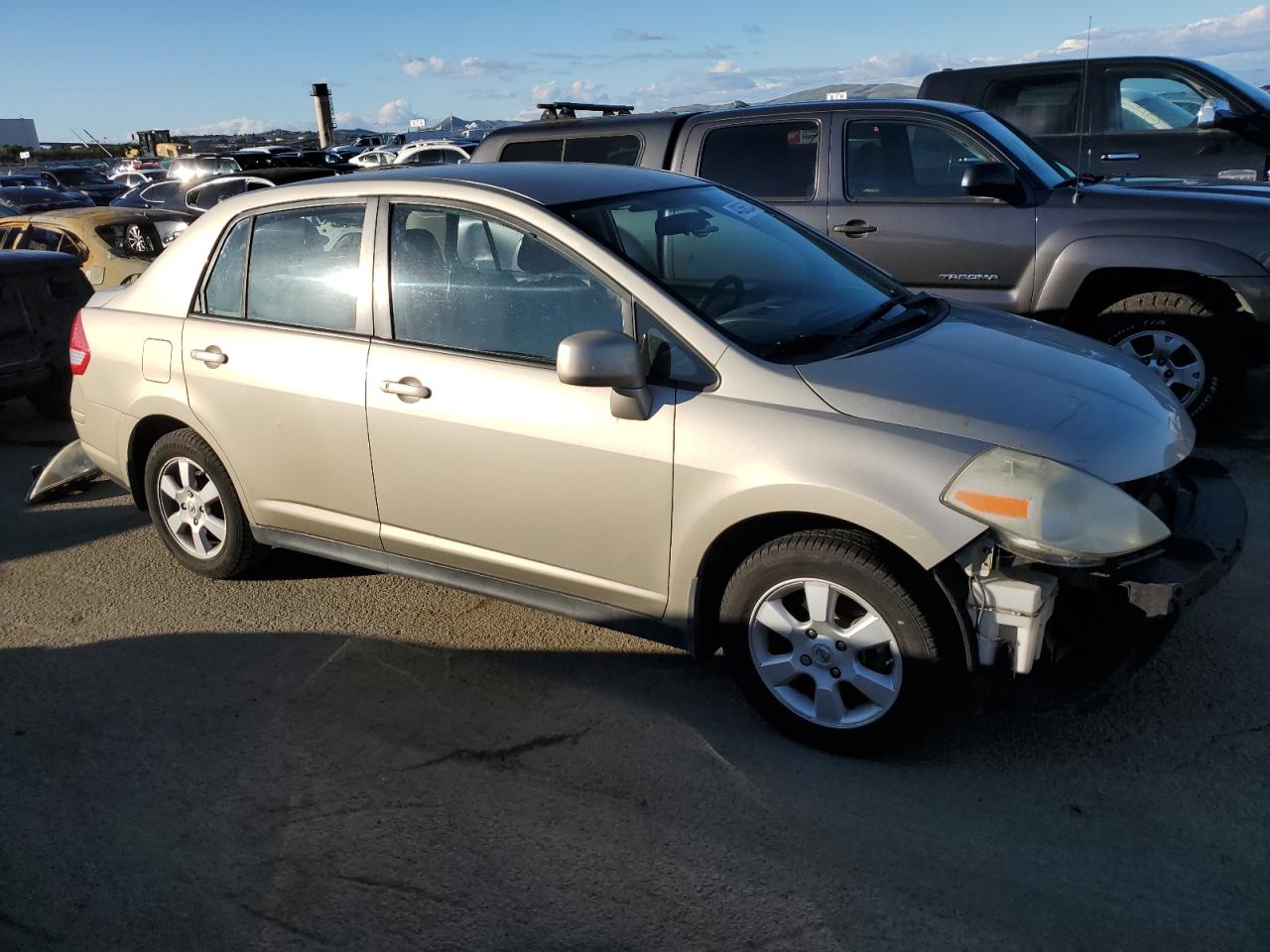 2009 Nissan Versa - Image 4