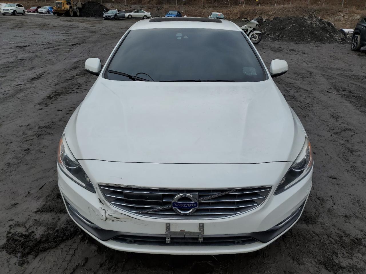 2016 Volvo S60 - Image 5
