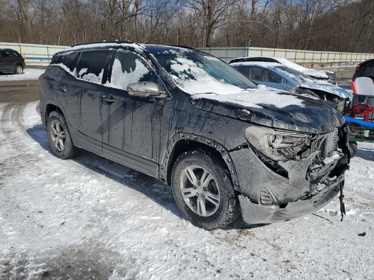 2018 GMC Terrain - Image 4