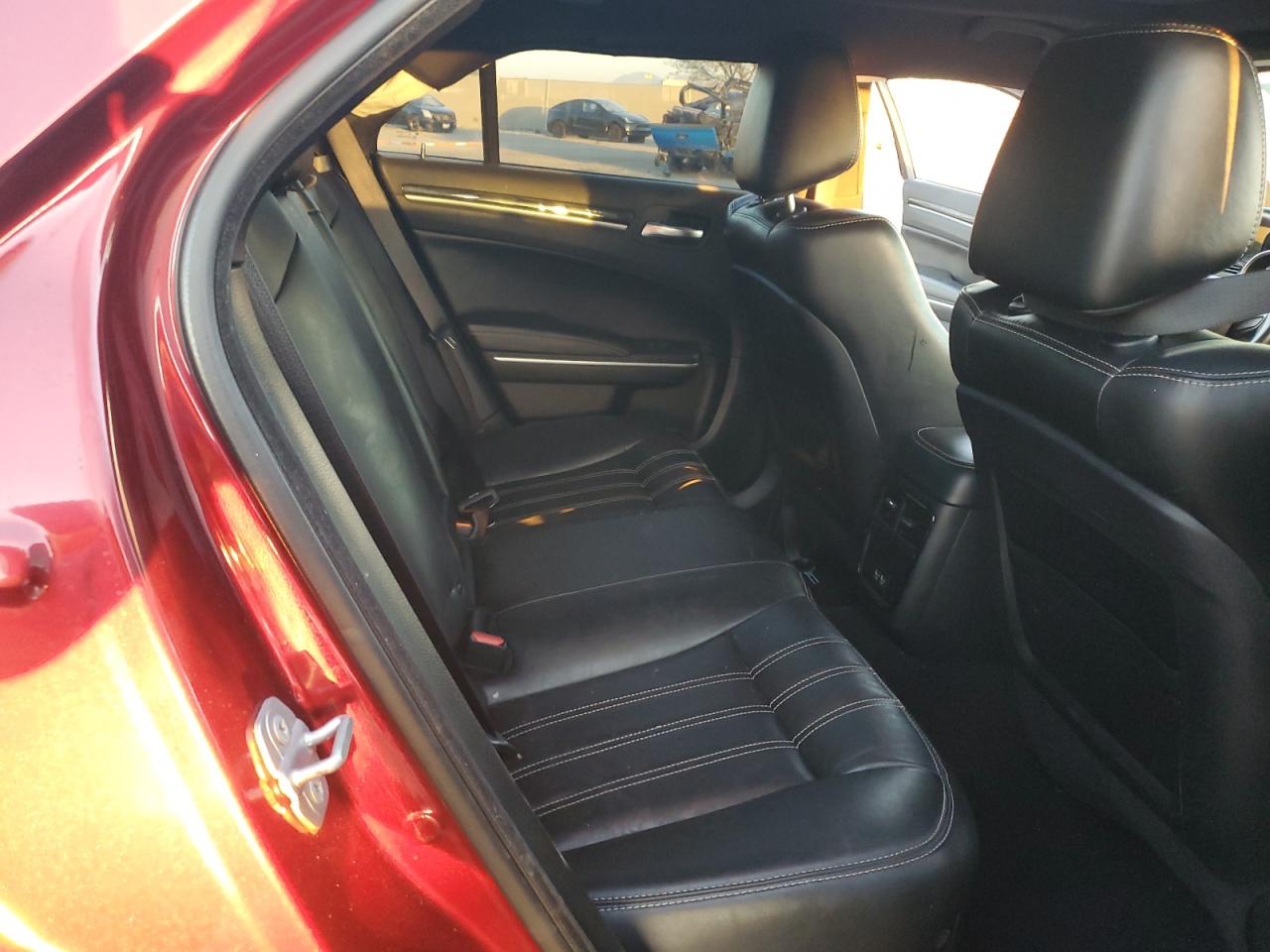 2021 Chrysler 300 - Image 10