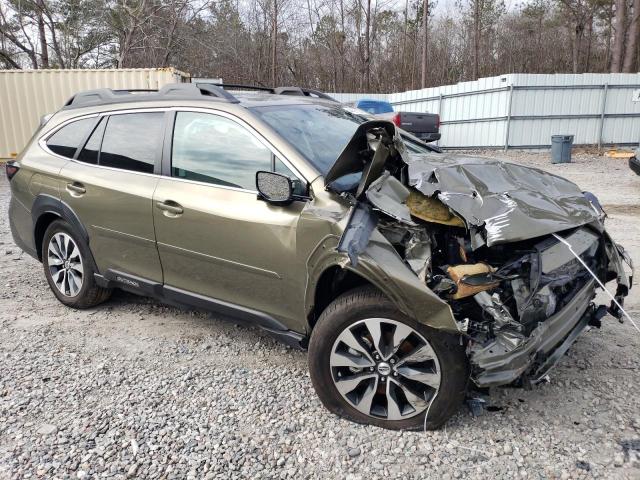  SUBARU OUTBACK 2024 Zielony