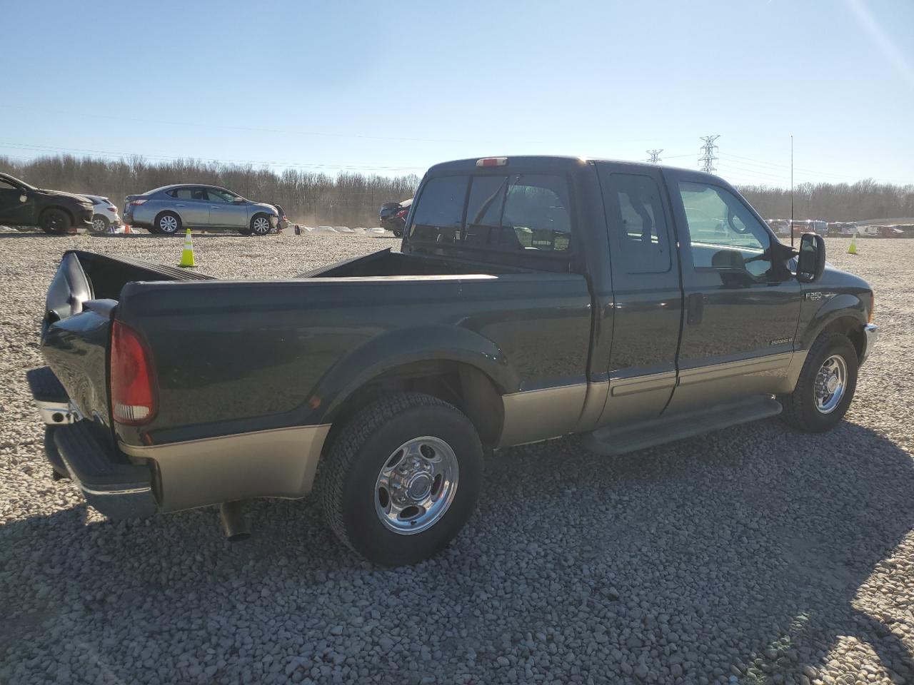 2001 Ford F250 - Image 3