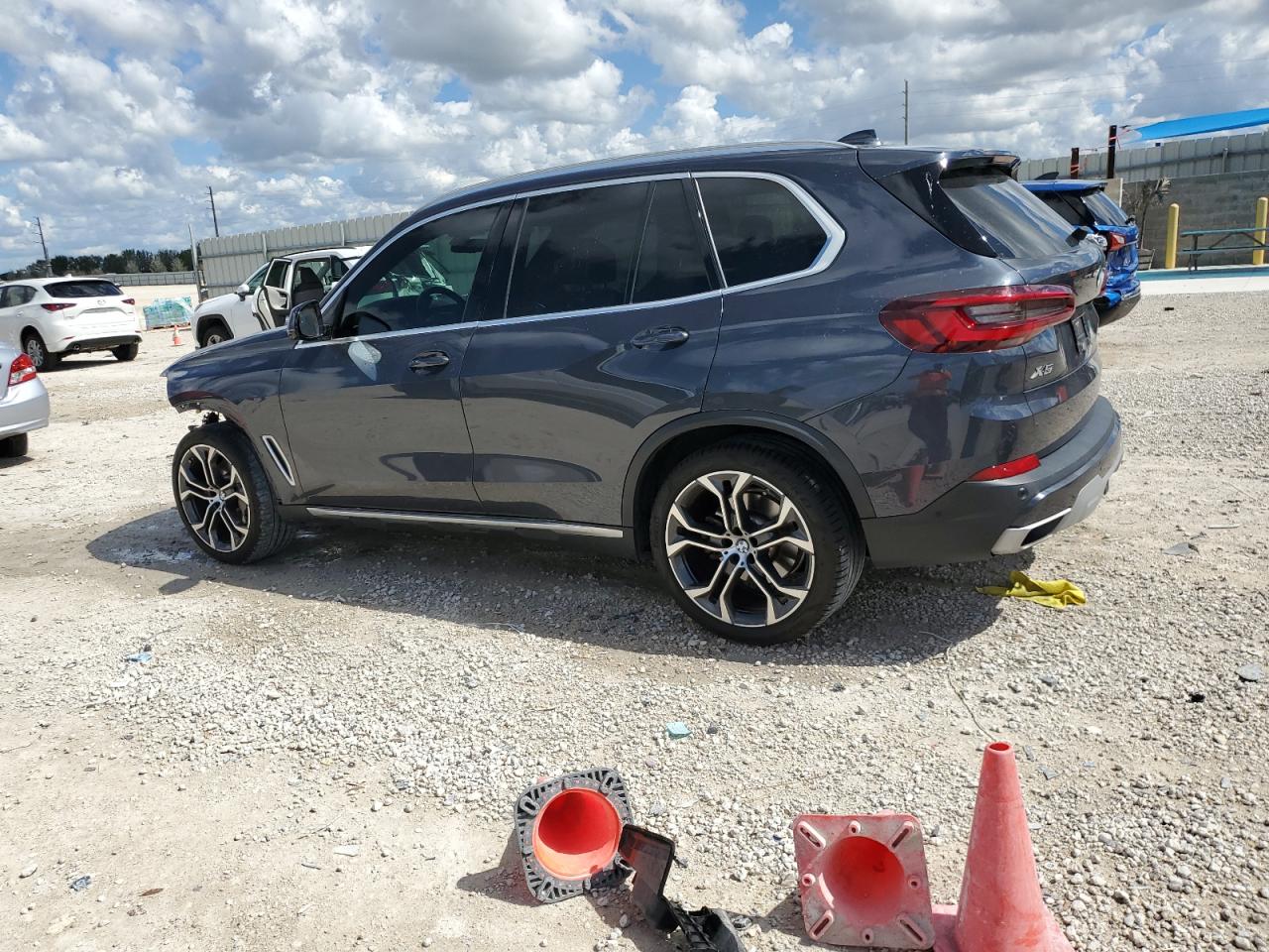 2021 BMW X5 - Image 2
