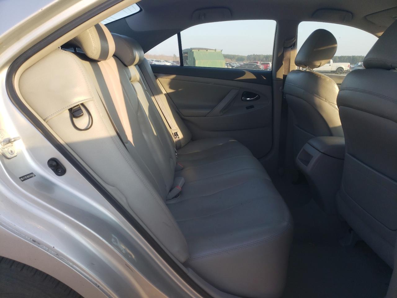 2007 Toyota Camry - Image 10