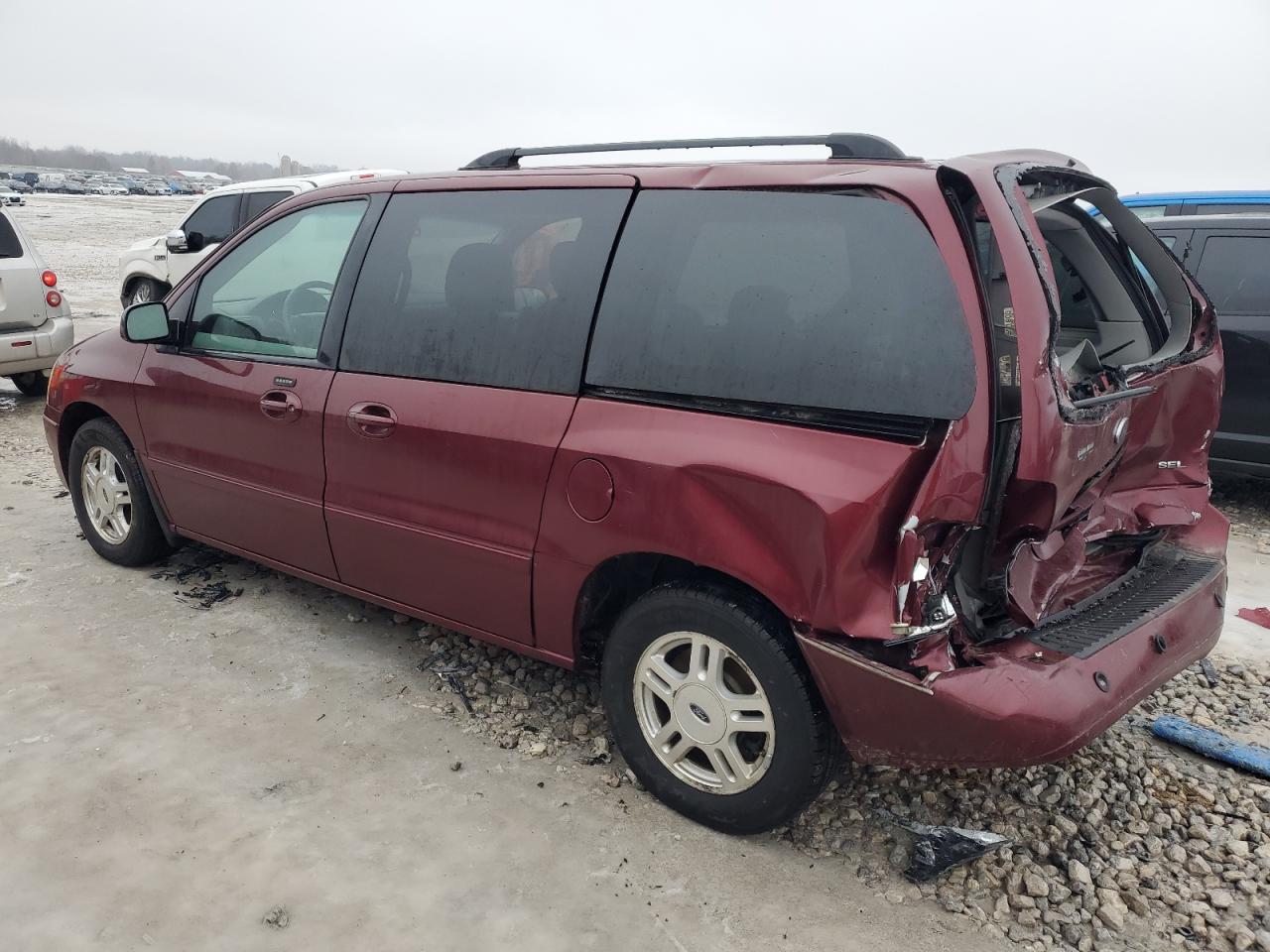 2007 Ford Freestar - Image 2