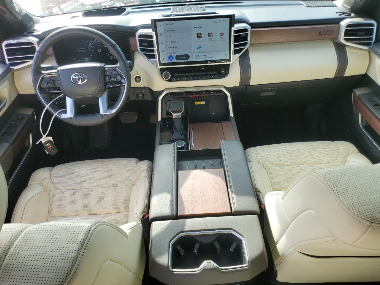 2022 Toyota Tundra - Image 8