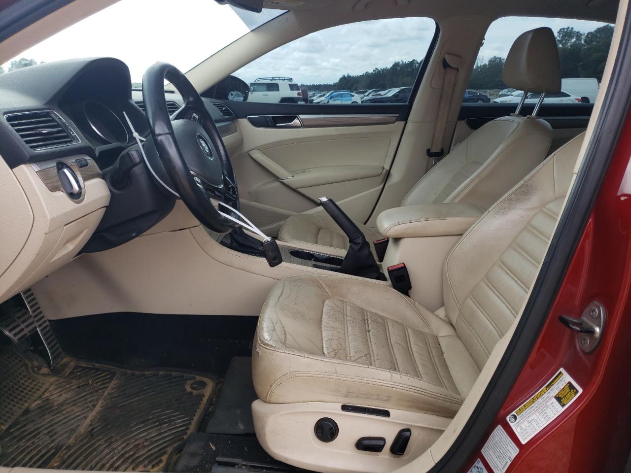 2016 Volkswagen Passat - Image 7