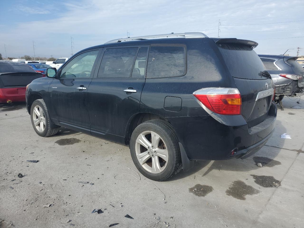 2010 Toyota Highlander - Image 2