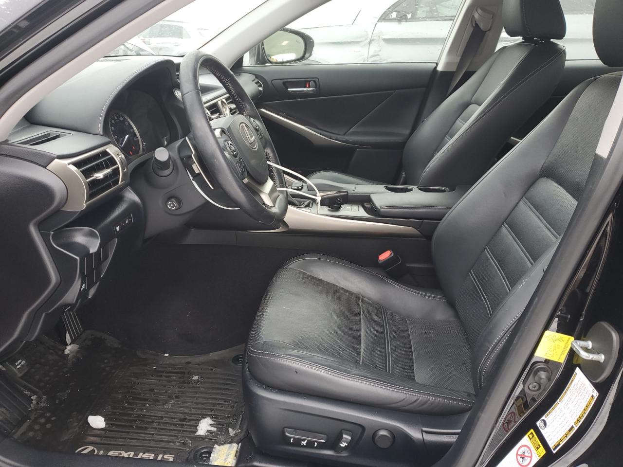 2015 Lexus IS - Image 7