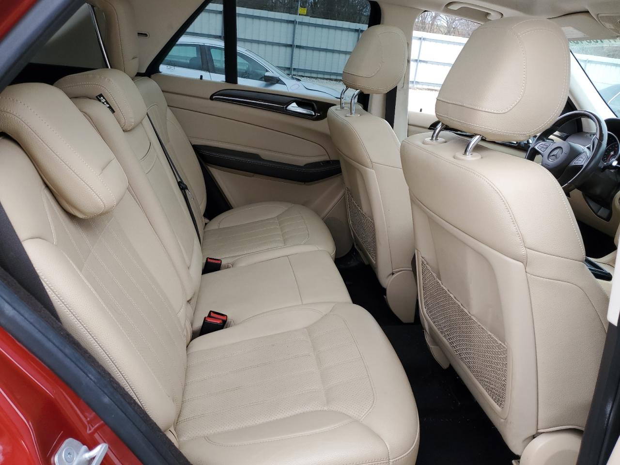 2016 Mercedes-Benz GLE - Image 11