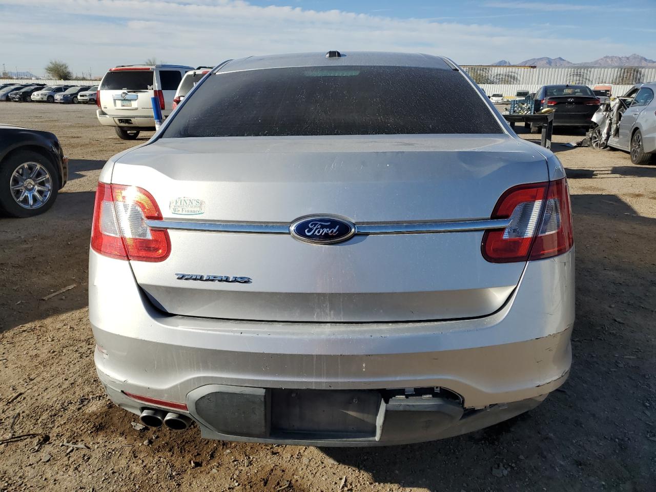 2011 Ford Taurus - Image 6