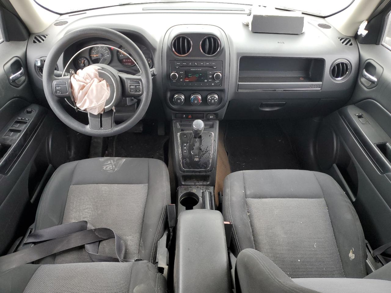 2016 Jeep Liberty (Patriot) - Image 8
