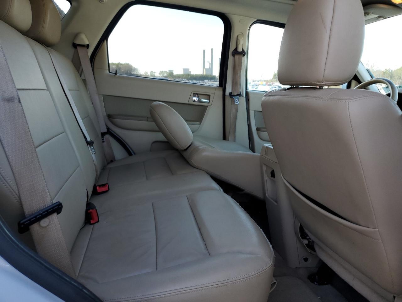 2010 Ford Escape - Image 11