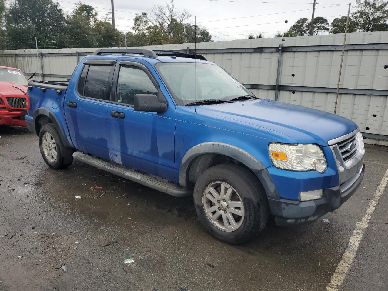 2010 Ford Explorer - Image 4