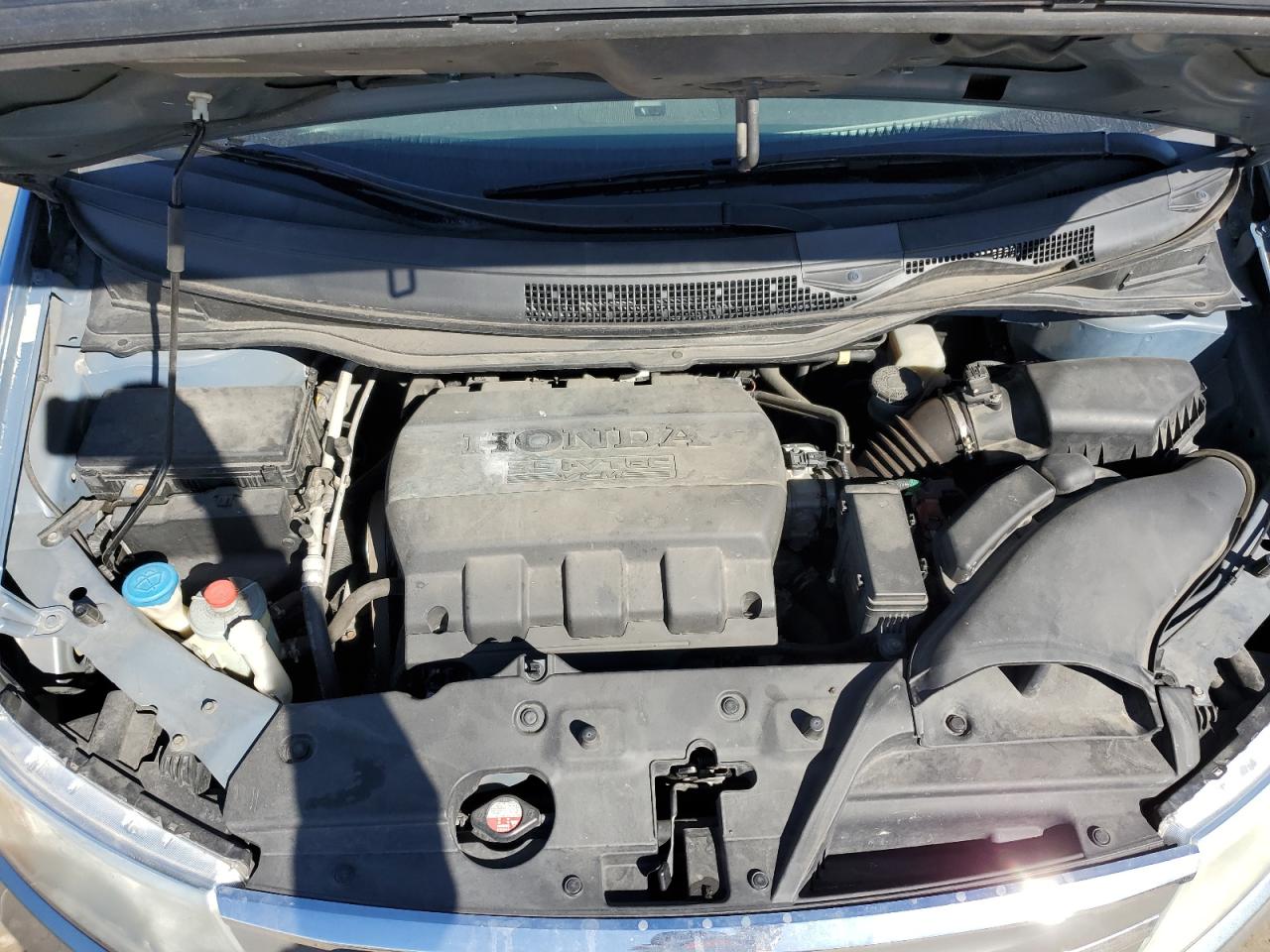 2011 Honda Odyssey - Image 12