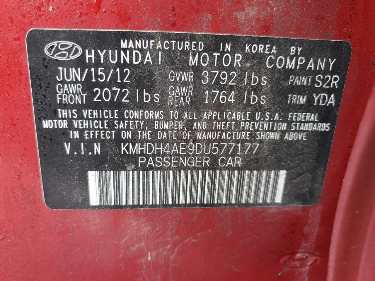 2013 Hyundai Elantra - Image 14