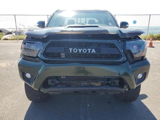  TOYOTA TACOMA 2013 Зеленый