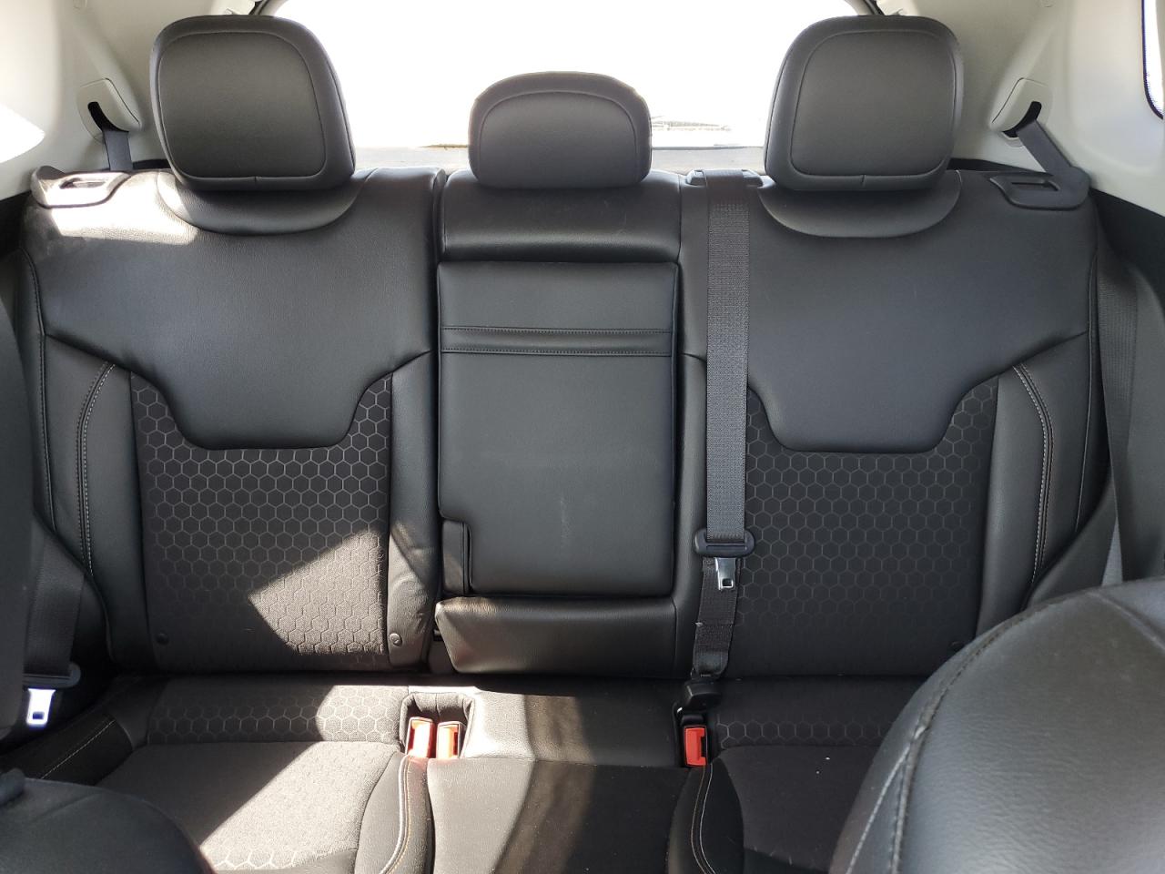 2018 Jeep Compass - Image 10