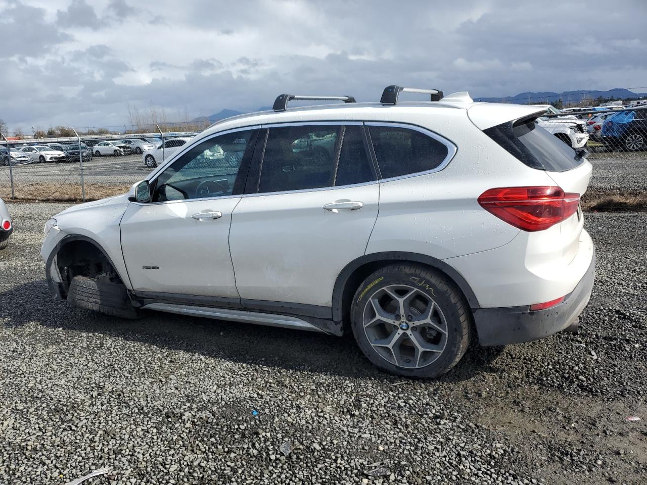 2016 BMW X1 - Image 2