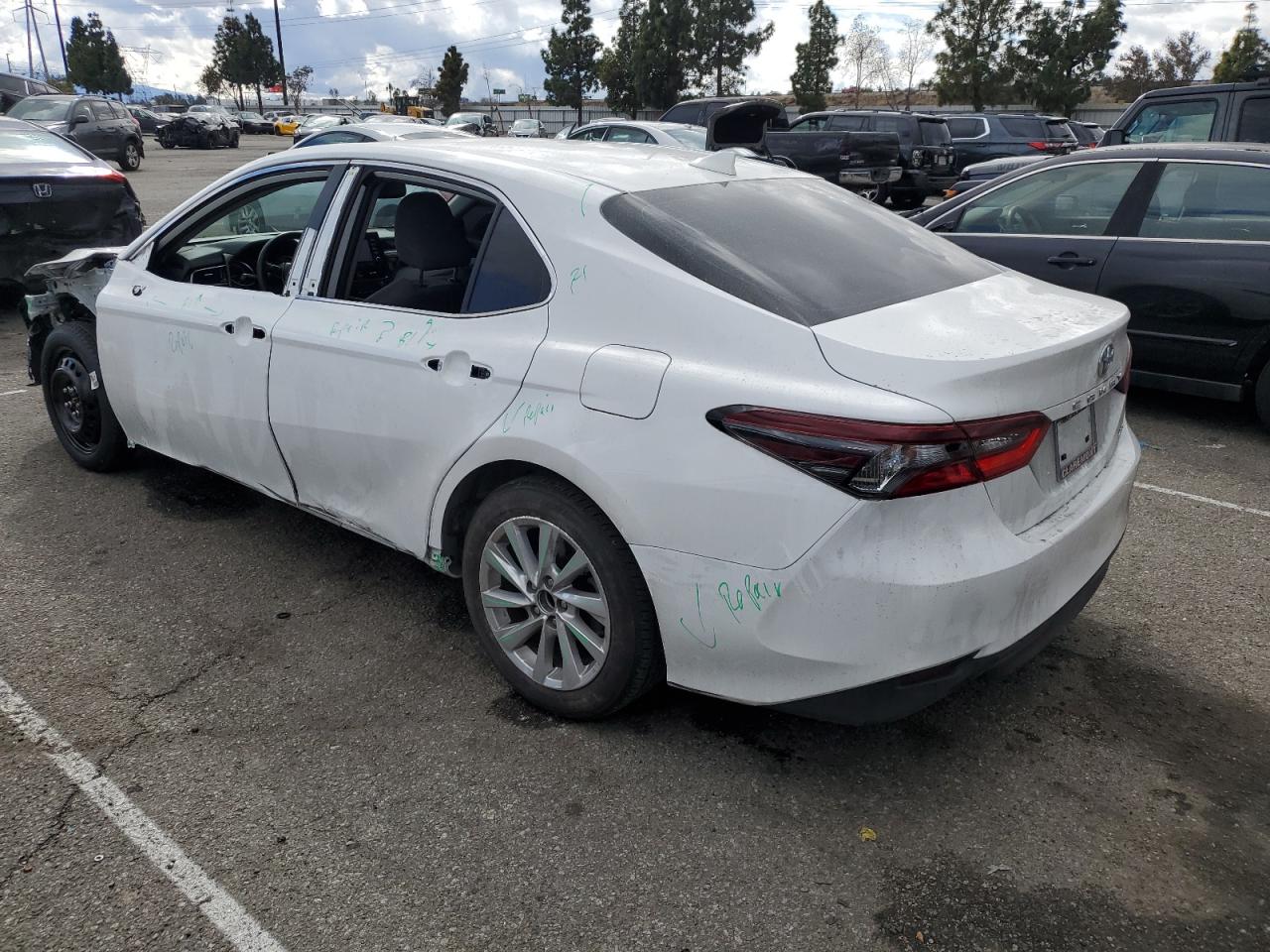 4T1R11AK7PU800576 TOYOTA CAMRY 2023