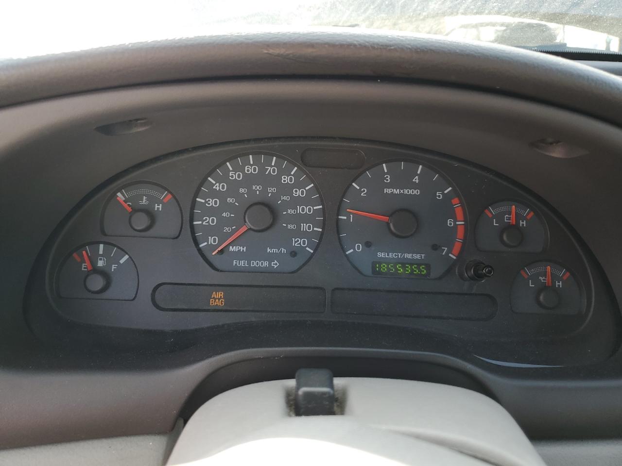 2003 Ford Mustang - Image 9