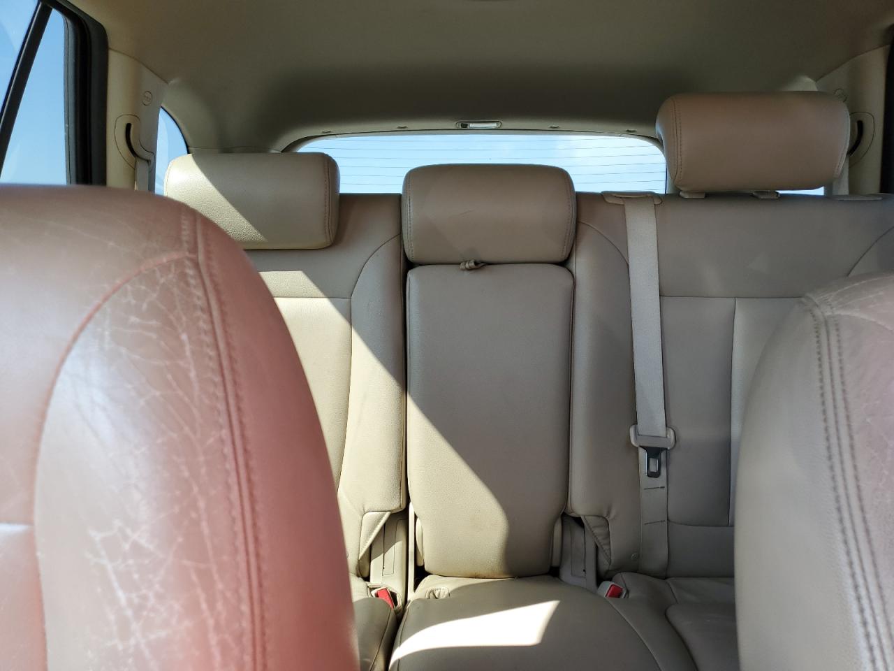 2008 Hyundai Santa Fe - Image 10
