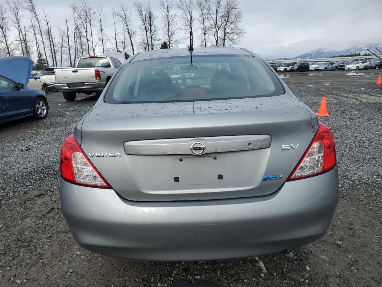 2012 Nissan Versa - Image 6