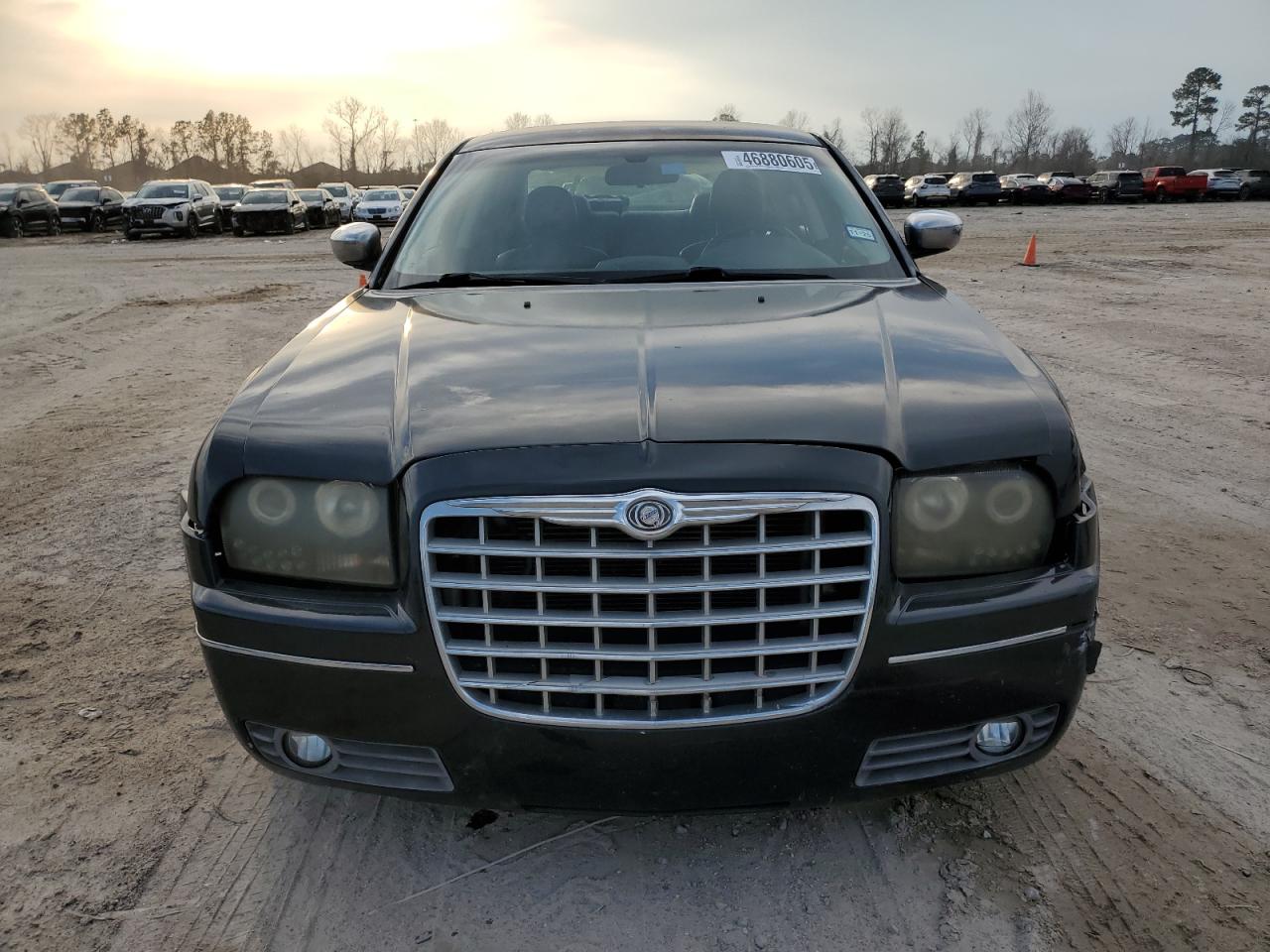 2010 Chrysler 300 - Image 5