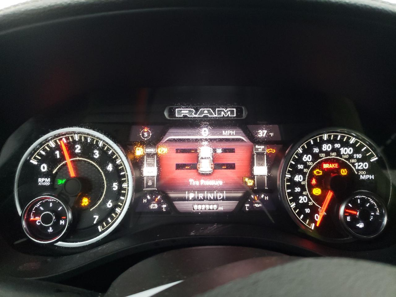 2021 RAM 1500 - Image 9