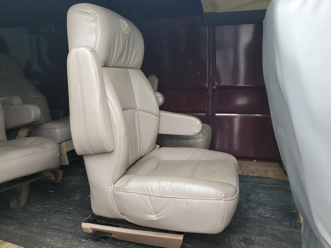 2003 Dodge RAM Van - Image 11