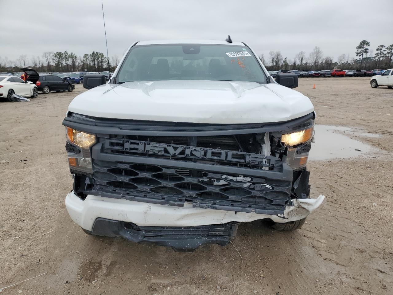 2022 Chevrolet Silverado - Image 5