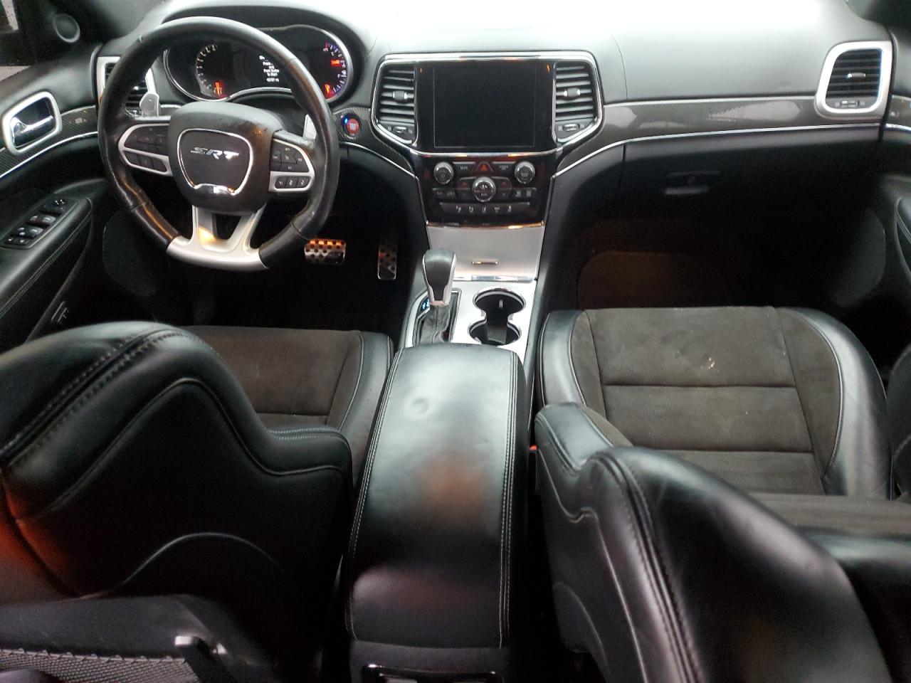 2020 Jeep Grand Cherokee - Image 8