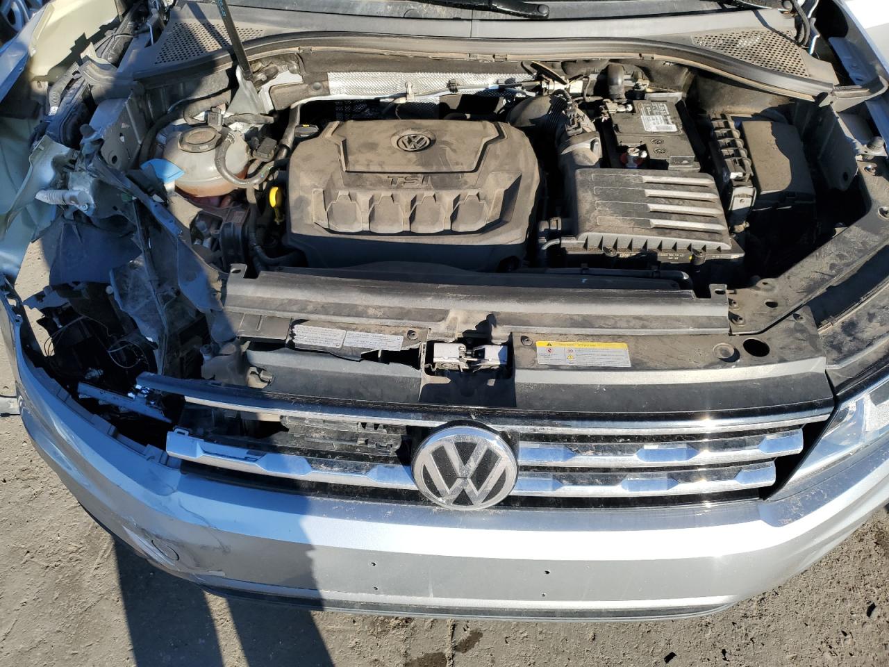 2021 Volkswagen Tiguan - Image 12