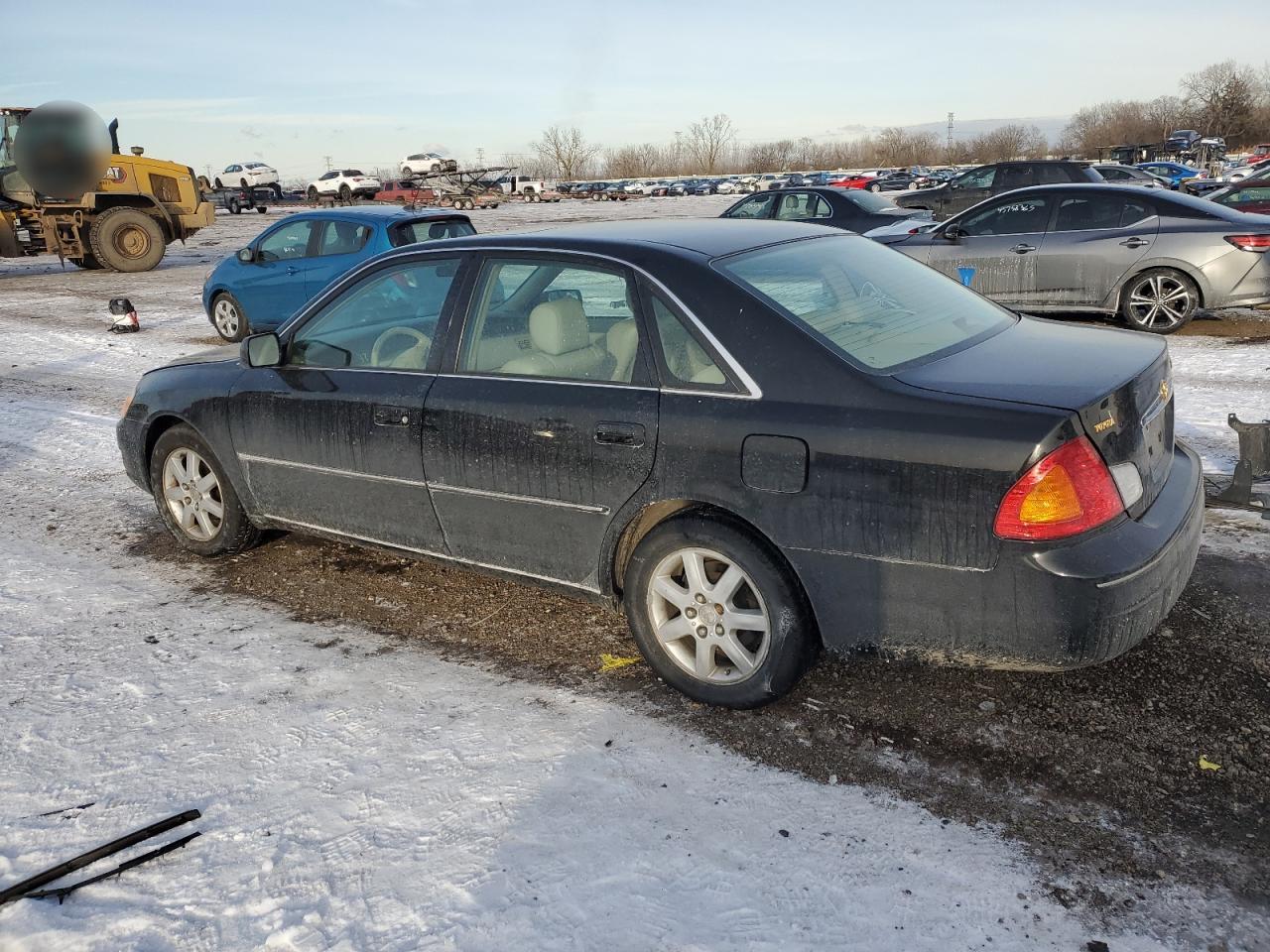 2001 Toyota Avalon - Image 2