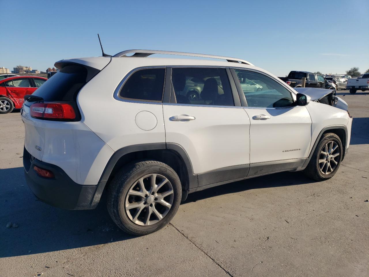 2016 Jeep Grand Cherokee - Image 3