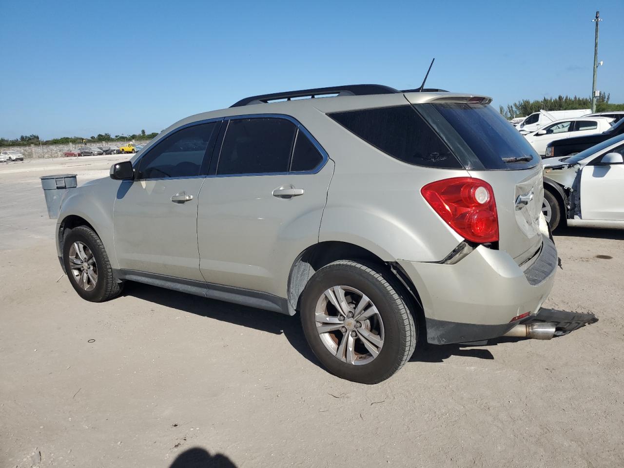 2013 Chevrolet Equinox - Image 2