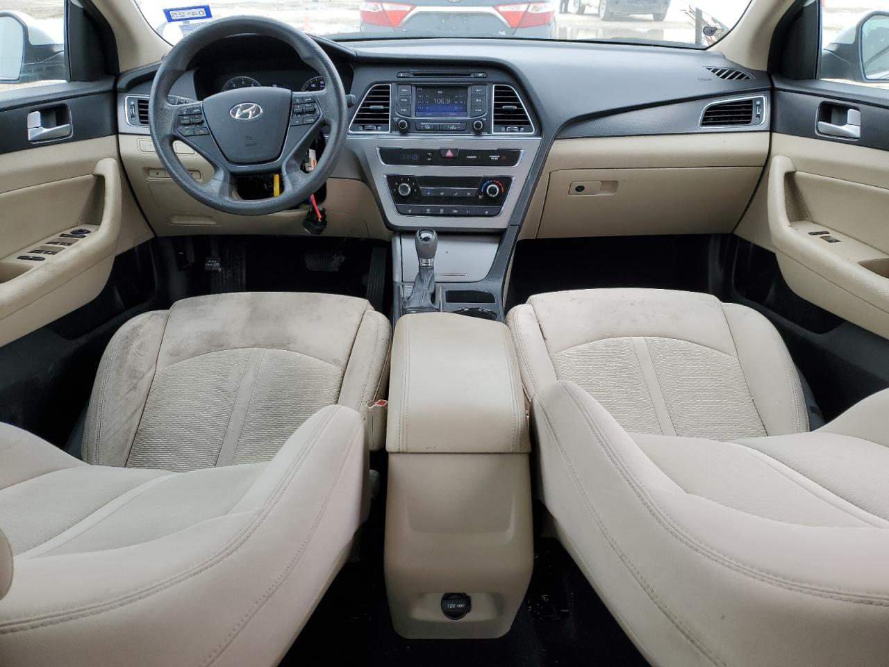 2015 Hyundai Sonata - Image 8